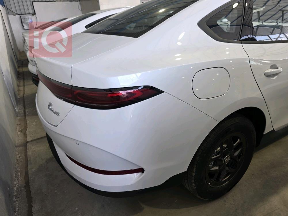 بي واي دي Qin Plus
